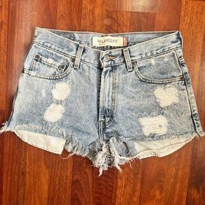 Levi's Distressed Denim Shorts - Light Blue